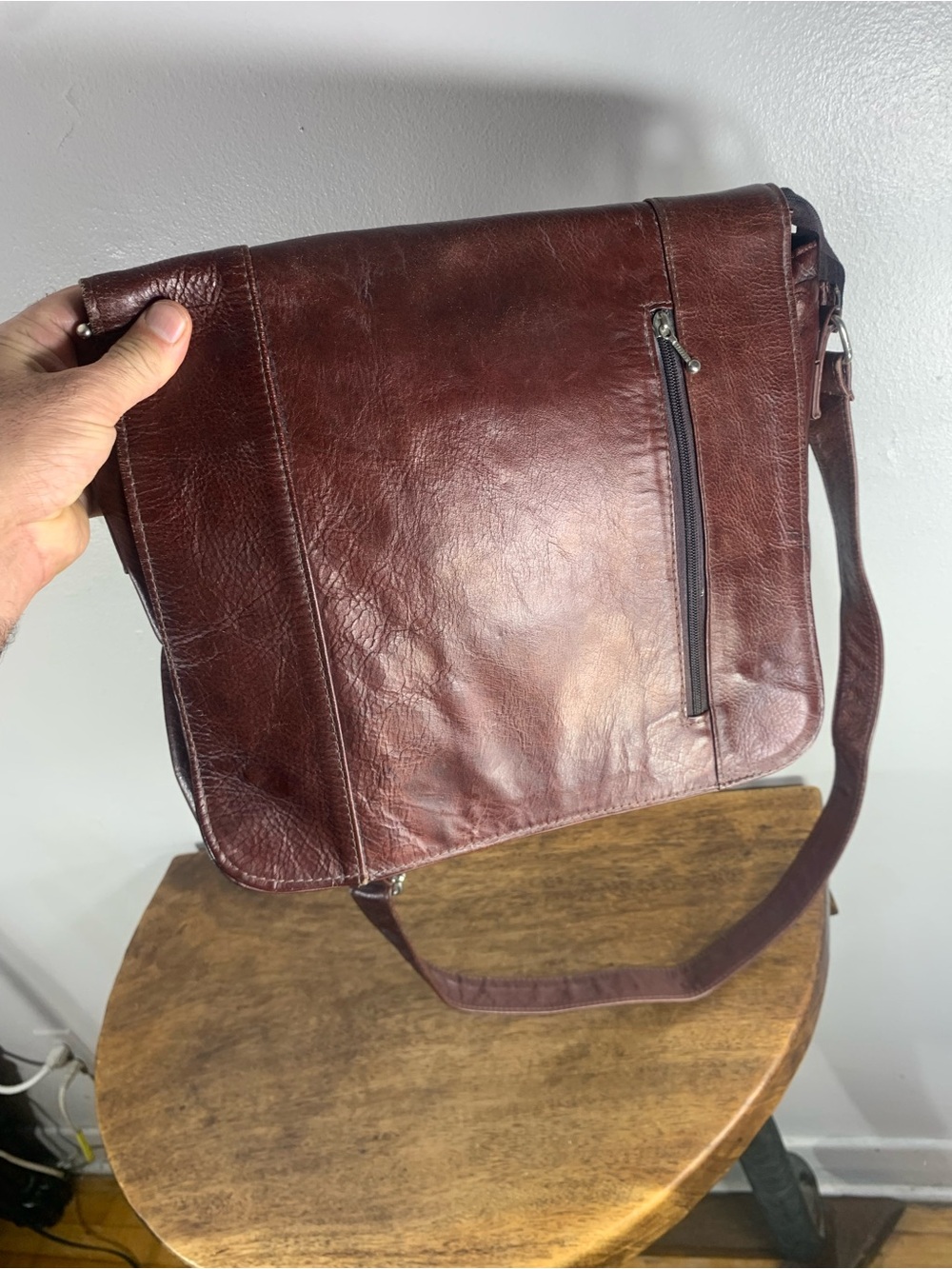 Vintage Brown Leather Messenger Bag – Crossbody Shoulder Satchel